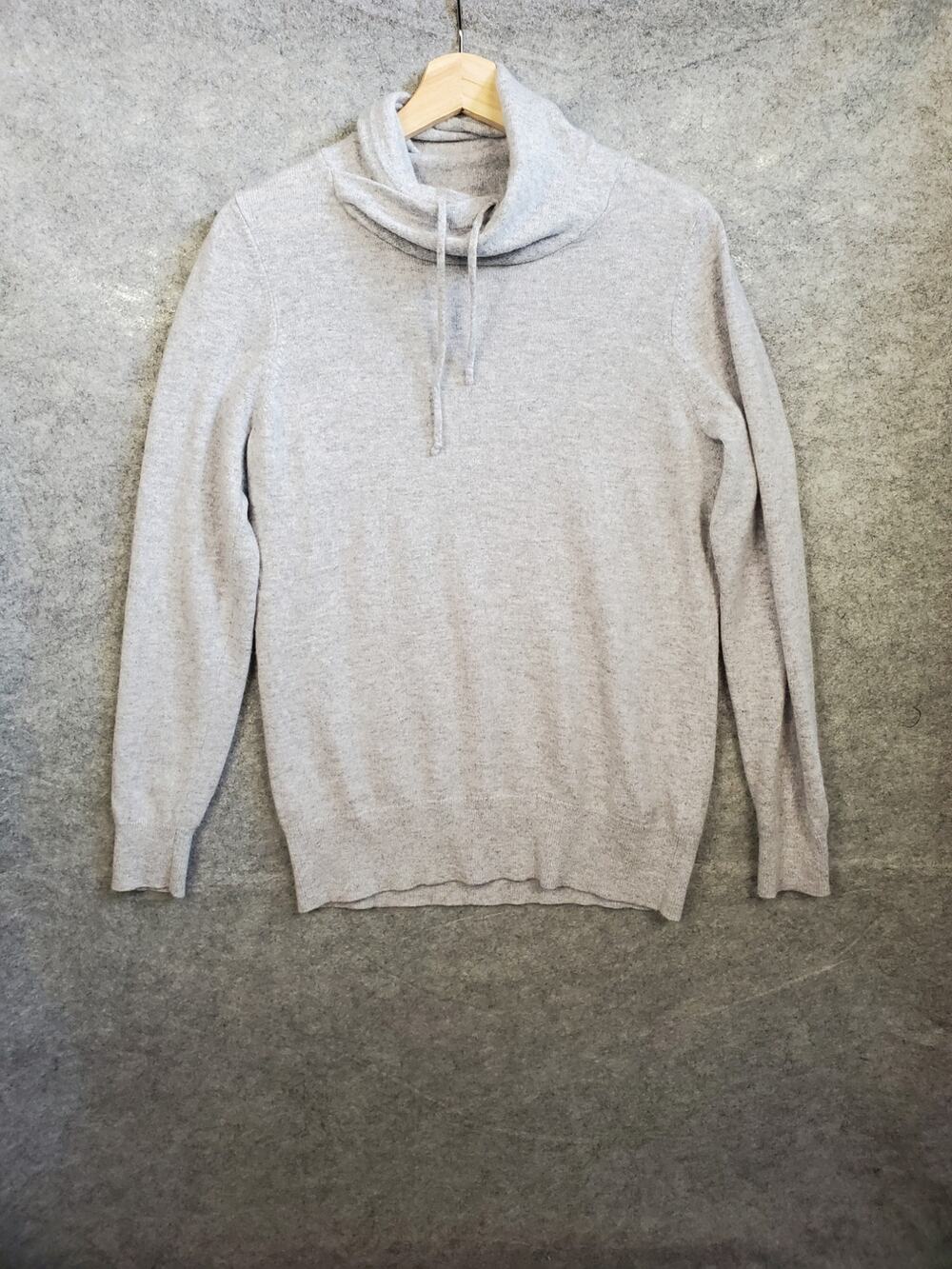 Women's L.L. Bean Size Medium Gray Cashmere Cowl Neck Sweater